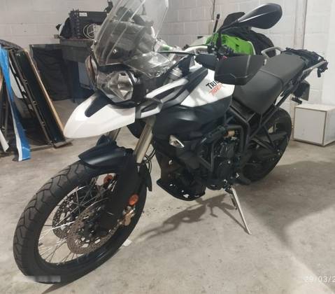 TRIUMPH TIGER 800XC 